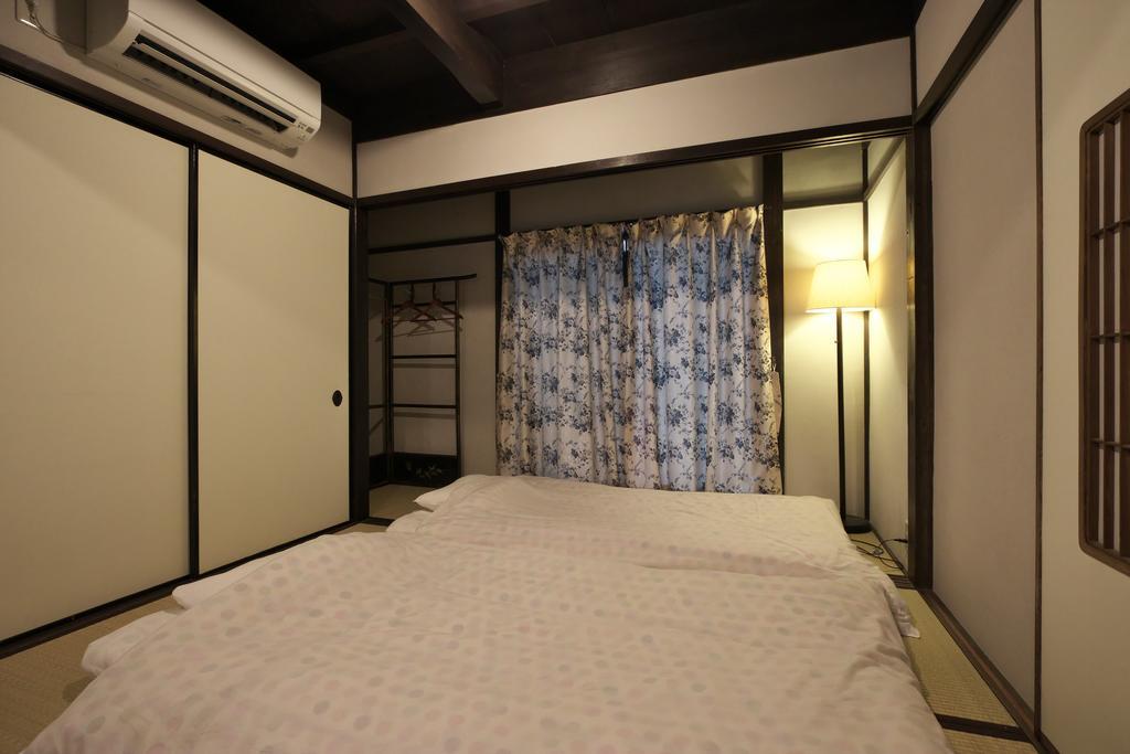 Kanazawa Guest House East Mountain Exterior foto