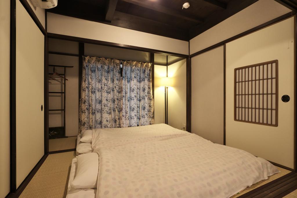 Kanazawa Guest House East Mountain Exterior foto