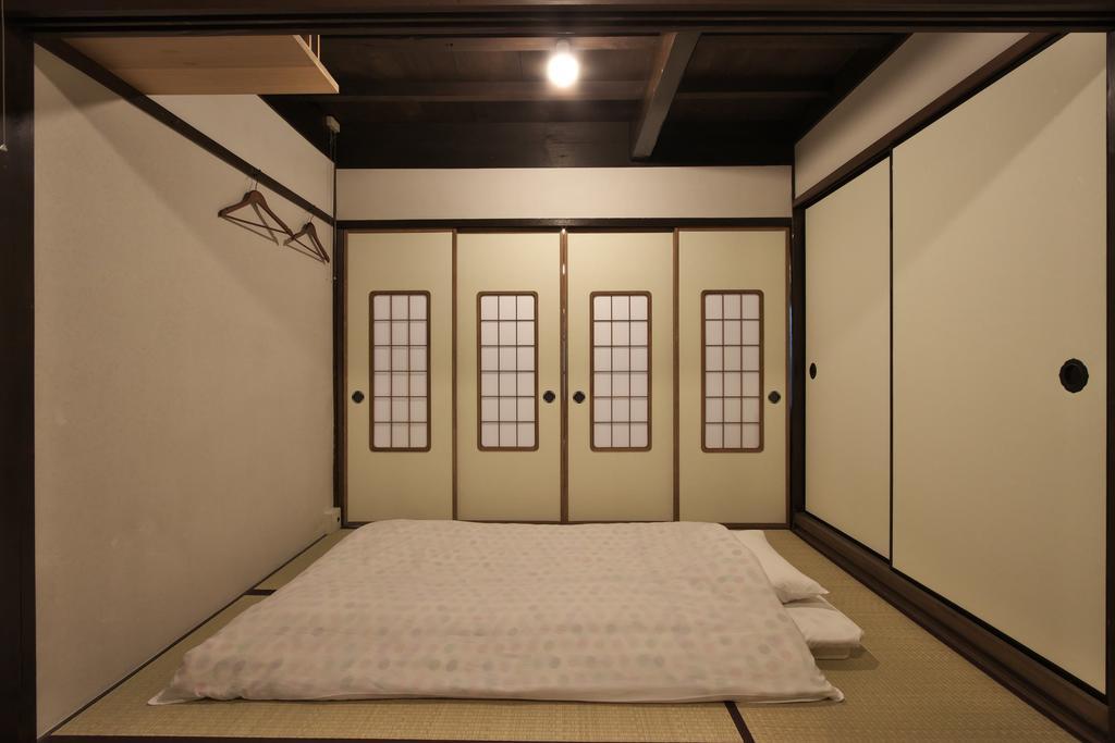 Kanazawa Guest House East Mountain Exterior foto