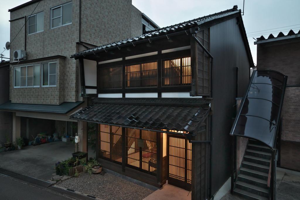 Kanazawa Guest House East Mountain Exterior foto