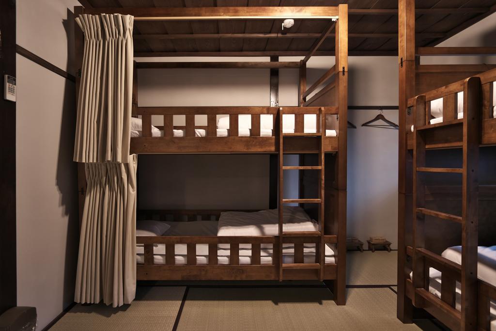Kanazawa Guest House East Mountain Exterior foto